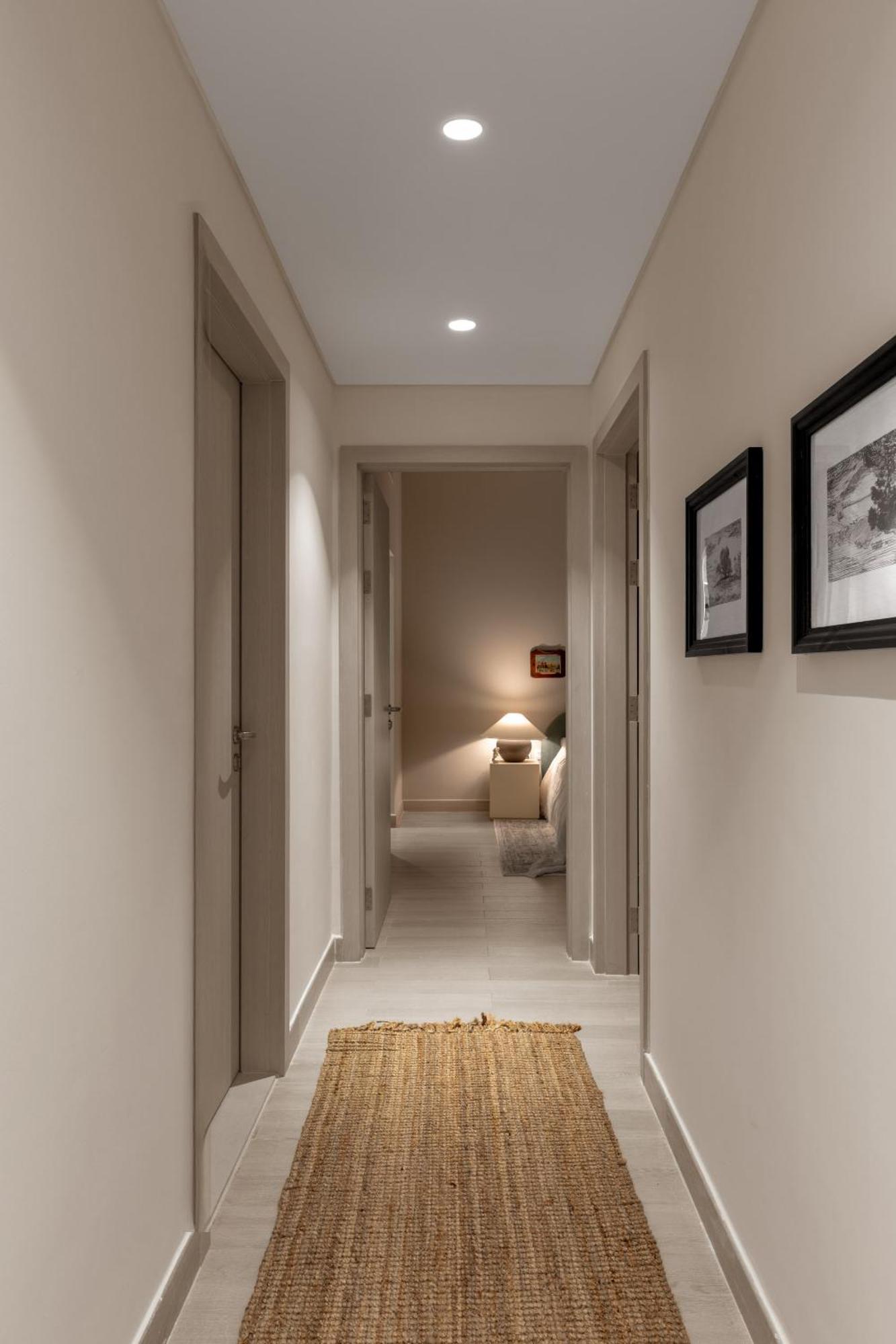 Vintage Nights Apartment